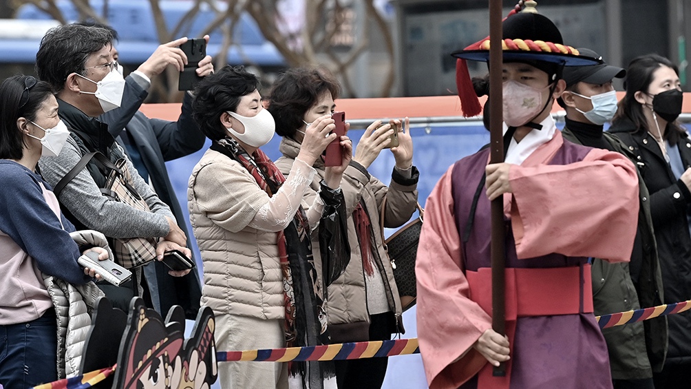 Corea del Sur endurece las medidas tras registrar un récord de muertes diarias