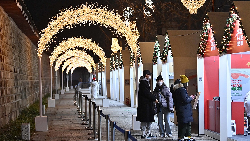 Corea del Sur reporta récord diario de casos de coronavirus el día de Navidad