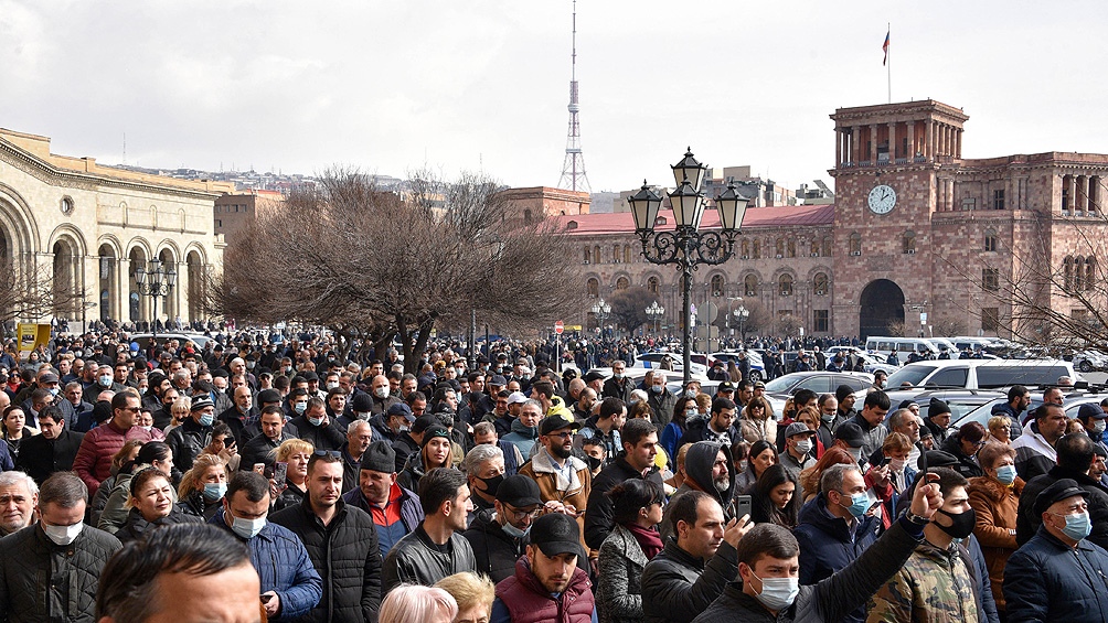 Armenia: crece el enfrentamiento entre el presidente y el primer ministro