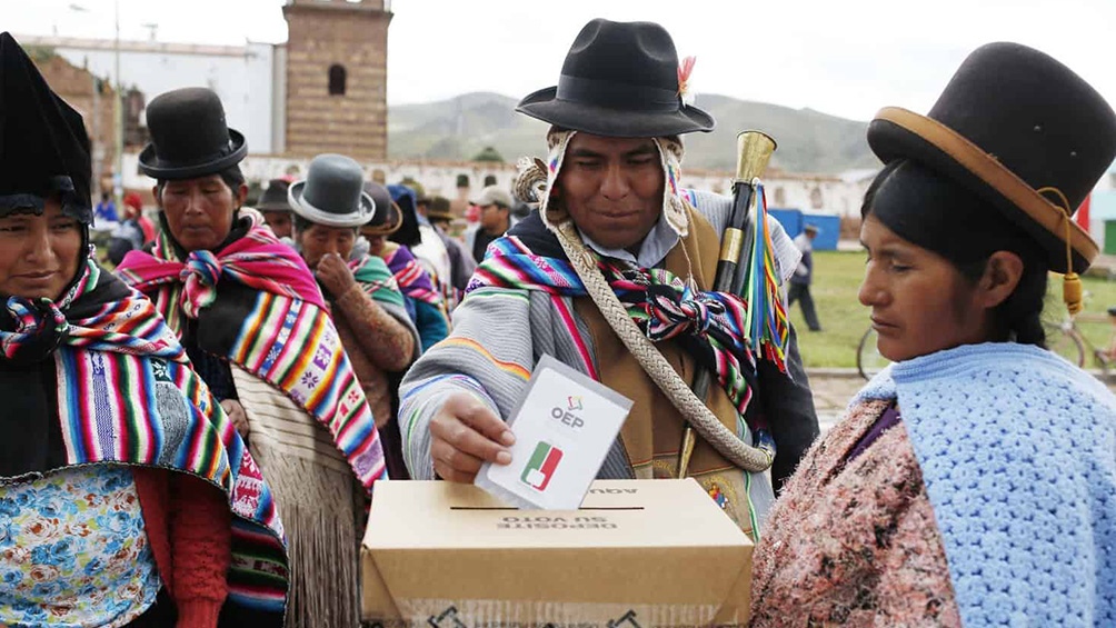 Bolivia elige nueve gobernadores y más de 300 intendentes