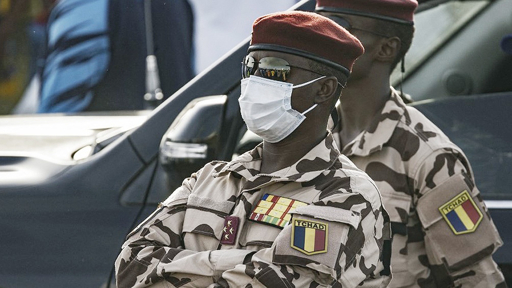 Murió el presidente de Chad tras ser herido en combate con rebeldes