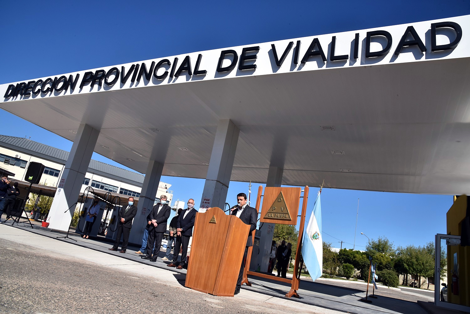DVP inauguró su nueva estación de servicio