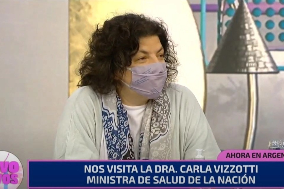 Carla Vizzotti: «Mañana llega un vuelo de Rusia con más vacunas»