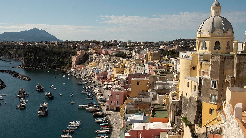 Italia flexibiliza su cuarentena y busca de relanzar el turismo antes del verano