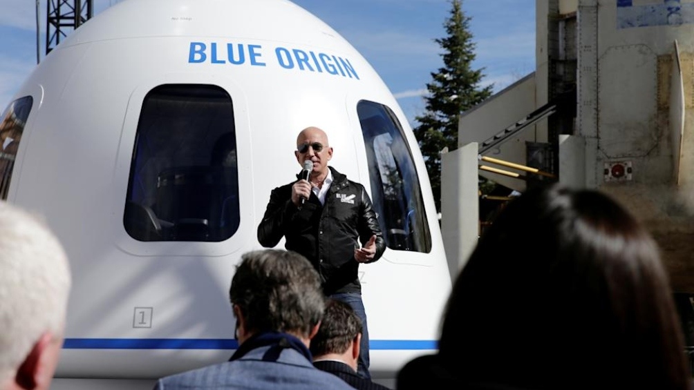 Jeff Bezos y su hermano serán los primeros «turistas» en el espacio