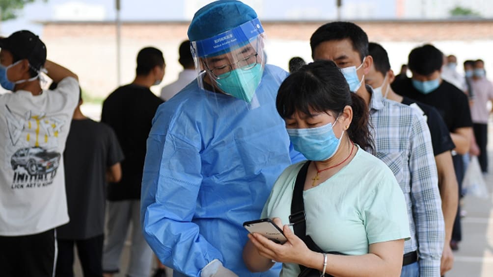 Coronavirus: China establece nuevo protocolo de desinfección de aviones