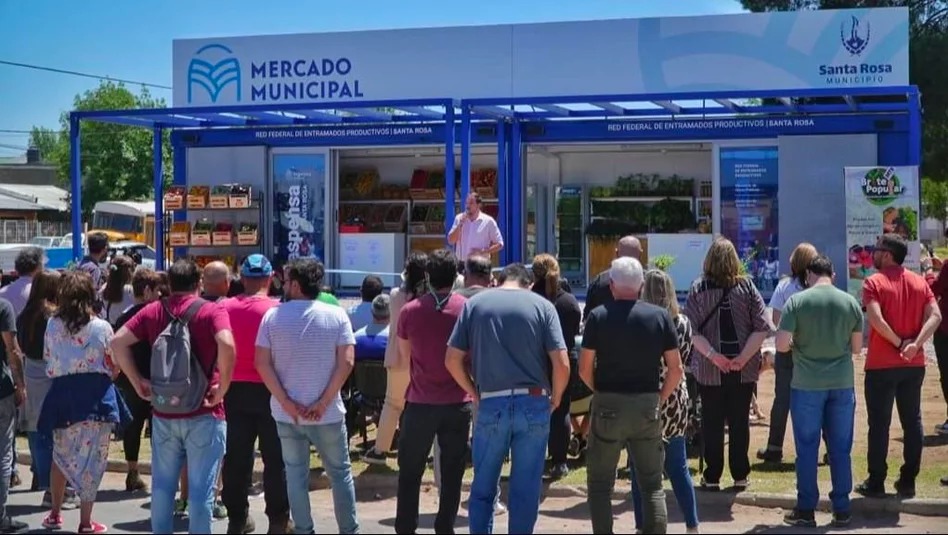 Abre el Mercado Municipal en el barrio Esperanza
